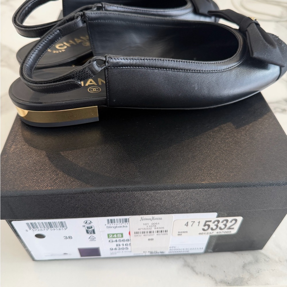 CHANEL Black Slingback Flats with Bow - Picture 5 of 7